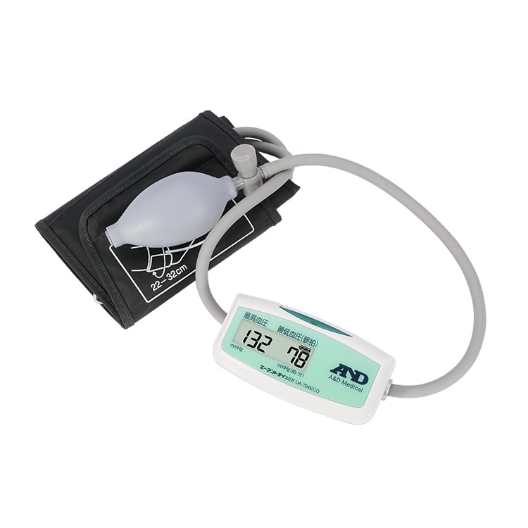 上腕式血圧計 UA-704ECO（トラベル・血圧計）